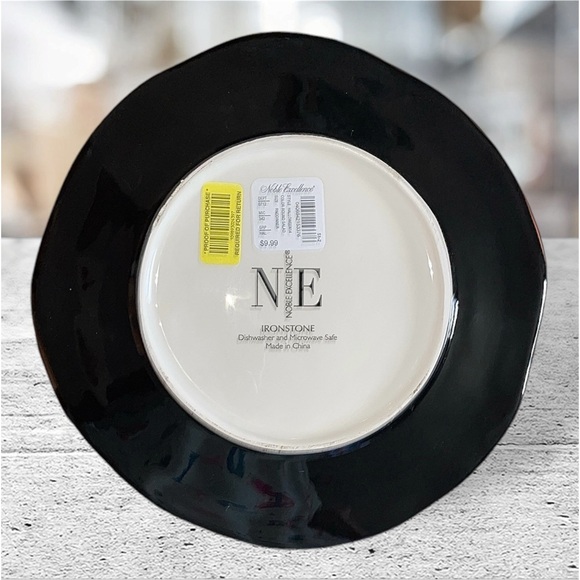 NWT Set of 2 Noble Excellence Halloween Spider Web Round Scalloped Salad Plate - Picture 4 of 5